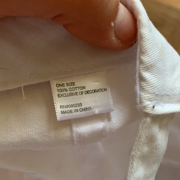 fitted hat - Picture 3 of 5